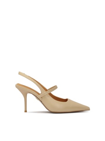 Kazar Pumps in Beige