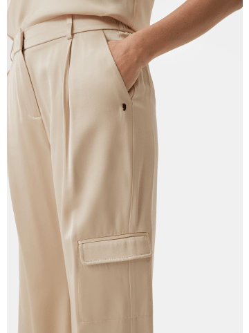 comma Hose lang in Beige