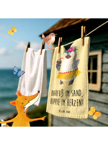 Mr. & Mrs. Panda Handtuch Sommer Hippie mit Spruch in Gelb Pastell