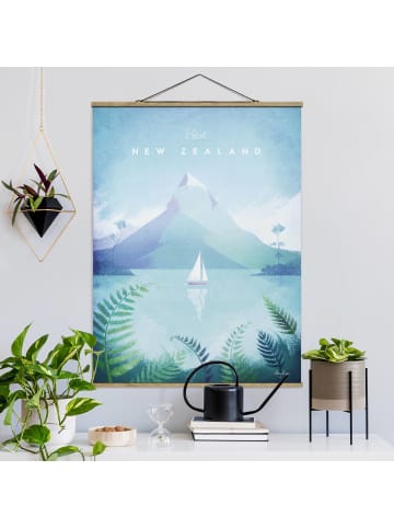 WALLART Stoffbild mit Posterleisten - Reiseposter - Neuseeland in Blau