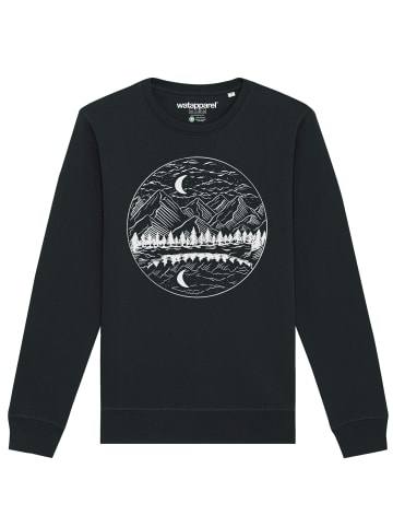 wat? Apparel Sweatshirt Mountains by night in Schwarz