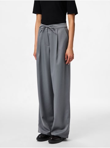 Pieces Hose mit weitem Bein in Grey Pinstripe