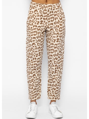 SASSYCLASSY Jersey Chino in Leo-Print in Hellbeige