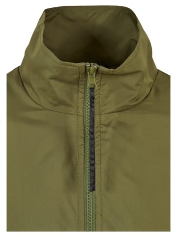 Urban Classics Urban Classics in olive