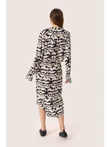Soaked in Luxury Kleid SLZaya Relaxed fit in Whitecap Gray Zig Zag
