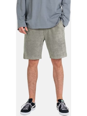 Reell Short "Soft Short" in Grün