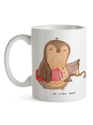 Mr. & Mrs. Panda Kaffeetasse Jurist Herz ohne Spruch in Weiß