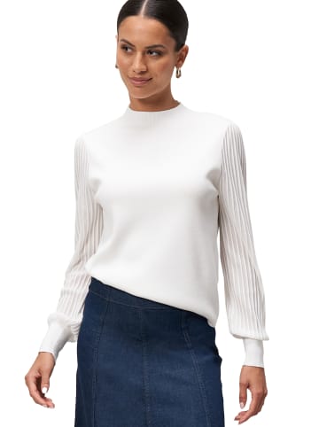 Zero  Strickpullover mit transparenten Ärmeln in Offwhite