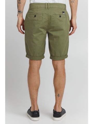 11 Project Chinoshorts PRSiljan in Grün