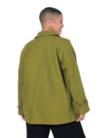 Studio Untold Jacke in oliv
