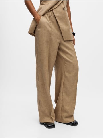 Object Hose in Tannin