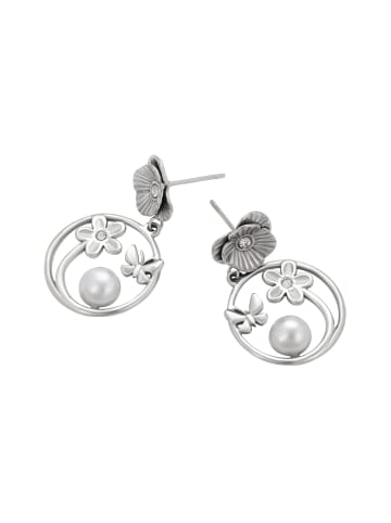 gaya Women Earrings in Silver