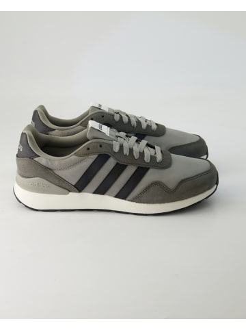 adidas Fitnessschuhe in Grau
