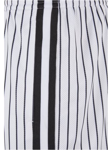 Urban Classics Mesh-Shorts in white/black