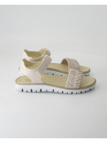 Primigi Sandalen in Beige