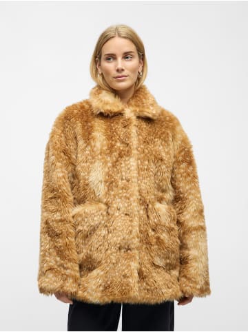 Object Mantel in Incense