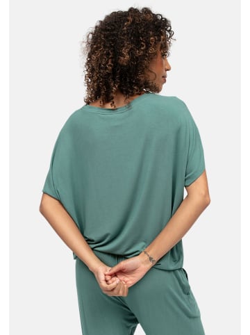 Cyberjammies Kallie Loungewear in grün