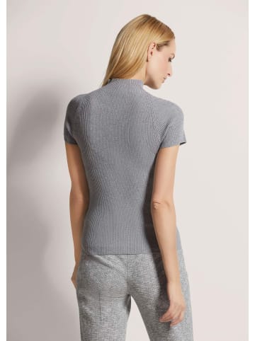 MADELEINE Kurzarm-Pullover aus Strick in grau / wollweiß / melange
