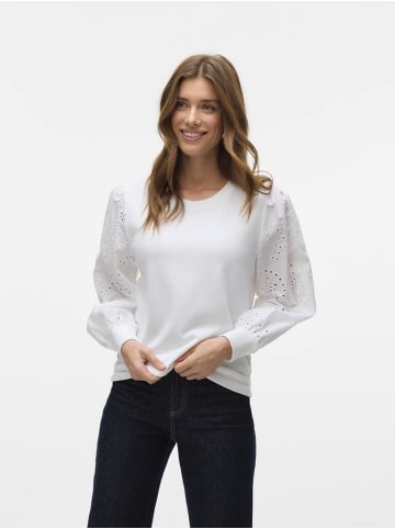 Vero Moda Sweatshirt in Snow White