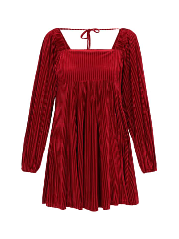 faina Women Dress in Red