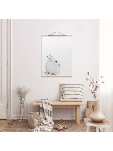 WALLART Stoffbild mit Posterleisten - Arktischer Hase in Weiß