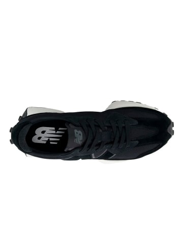 New Balance Turnschuhe U327 in Schwarz
