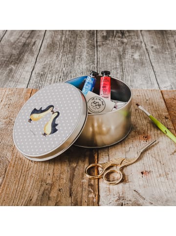 Mr. & Mrs. Panda Teedose Pinguin Liebe ohne Spruch in Grau Pastell