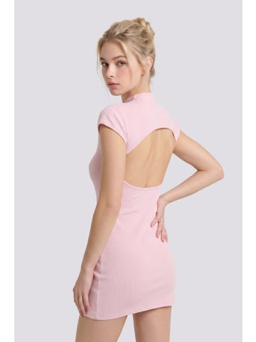 Alexa Dash Kleid in Rosa