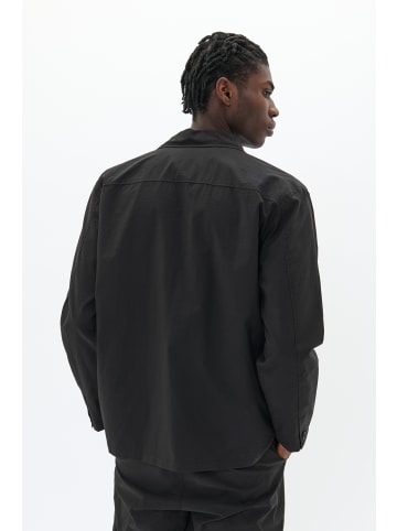 Matinique Overshirts MAjorge Gerade Passform in Black