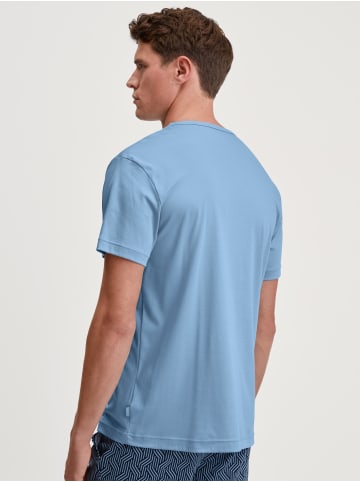 Calida Shirt in glacier lake