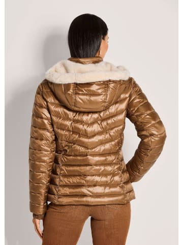 MADELEINE Elegante Jacke für kalte Tage in tabakbraun / perlweiß