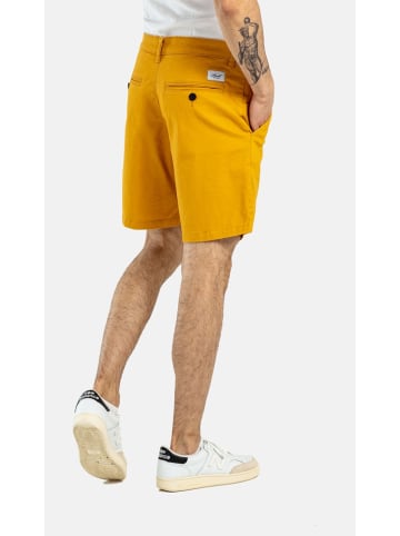 Reell Short "Flex Chino Short" in Gelb