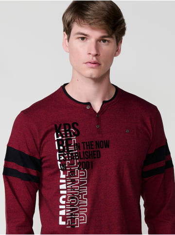 KOROSHI Langarm-t-shirt in rot