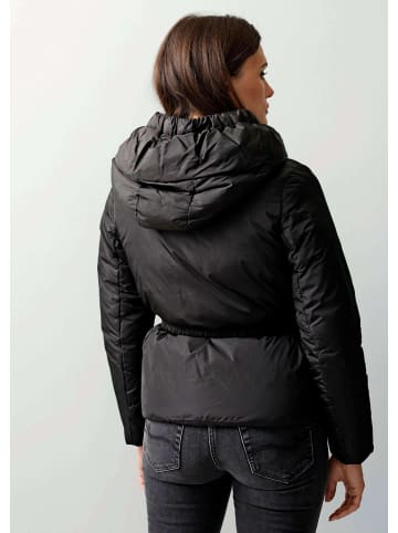 Alba Moda Modische Steppjacke mit Gürteltasche in schwarz
