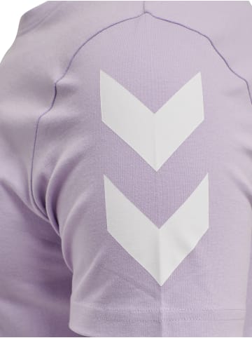 Hummel T-Shirt S/S Hmllegacy Chevron T-Shirt in PASTEL LILAC