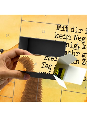Mr. & Mrs. Panda Adventskalender Igel Liebe Design mit Spruch in Weiß