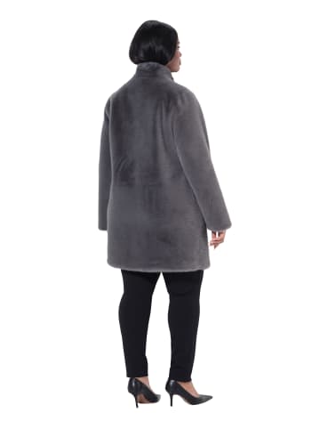 Ulla Popken Mantel in grau
