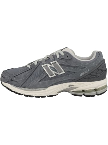 New Balance Sneaker low M 1906 in grau