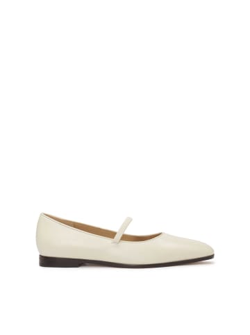 Kazar Studio Ballerinas in Off-white