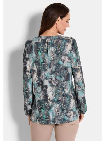 GOLDNER Kurzgröße:  Elegantes Blusenshirt mit V-Ausschnitt in petrol / gemustert