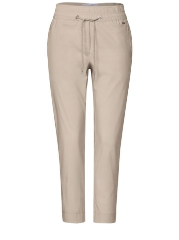 Cecil Capri in boulder beige