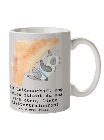 Mr. & Mrs. Panda Tasse Klettern Trainerin mit Spruch in Grau Pastell