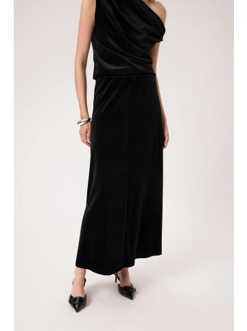 Soaked in Luxury Rock SLVelera A-shape in Black