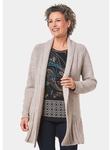 GOLDNER Kurzgröße:  Supersofte ausgestellte Strickjacke in sand / melange