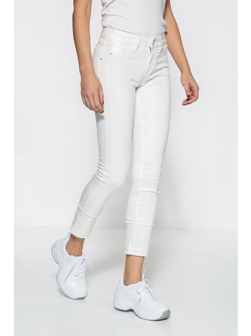 ATT Jeans ATT Jeans ATT JEANS Damen Basic Slim Fit Jeans mit Schmuckelementen und gekürzter Beinlänge Belinda in weiß