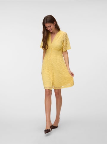 Vero Moda Kleid in Pale Banana