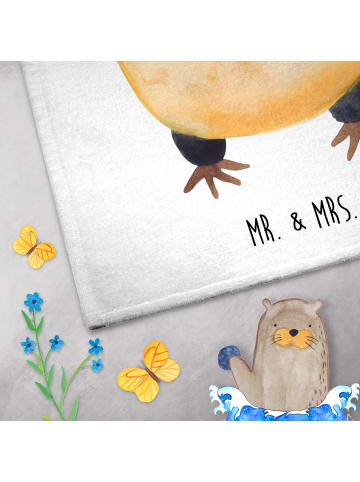 Mr. & Mrs. Panda Handtuch Pinguin Luftballon ohne Spruch in Weiß