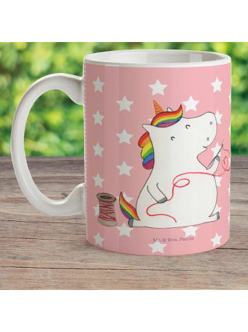 Mr. & Mrs. Panda Mehrwegbecher Einhorn Näherin ohne Spruch in Rot Pastell