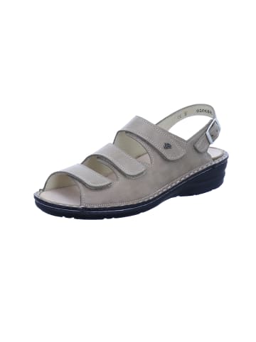 Finn Comfort Sandale in beige