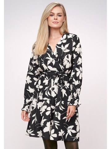 Cloud5ive Kleider in beige/black